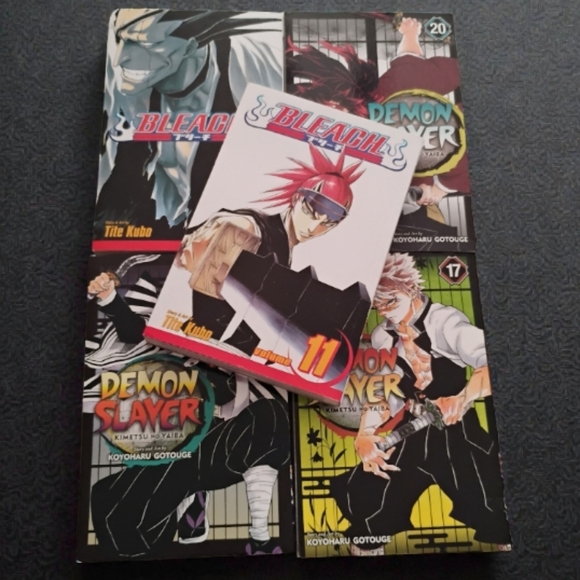 Bleach and Demon Slayer Manga Set of 5